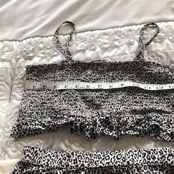 Super cute 2-piece from American Eagle size S lots of stretch. - Picture 3 of 9